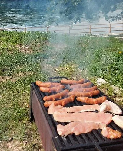 度假居 Marš Na Drinu